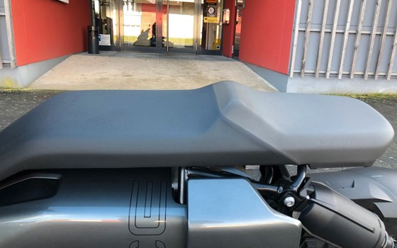 Gebrauchtmotorrad BMW CE 04 - Bild 6