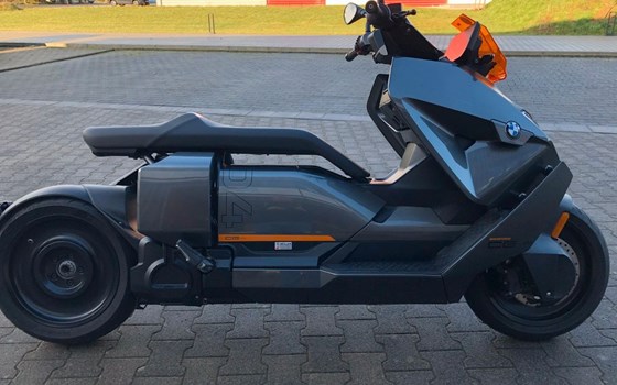 Gebrauchtmotorrad BMW CE 04 - Bild 9
