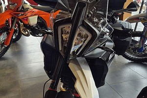 Angebot KTM 890 SMT