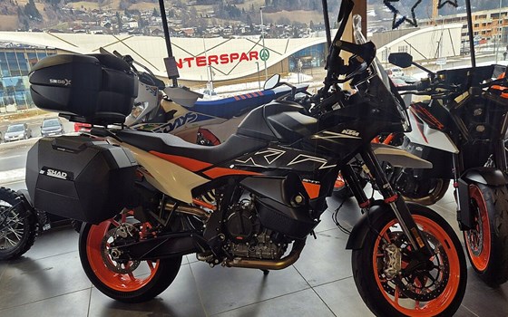 Gebrauchtmotorrad KTM 890 SMT - Bild 2