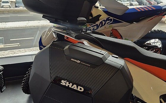 Gebrauchtmotorrad KTM 890 SMT - Bild 4