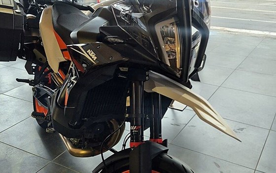 Gebrauchtmotorrad KTM 890 SMT - Bild 7