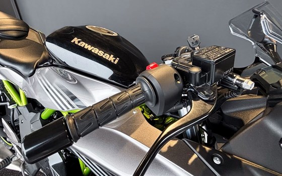 Neufahrzeug Kawasaki Ninja 125 - Bild 12