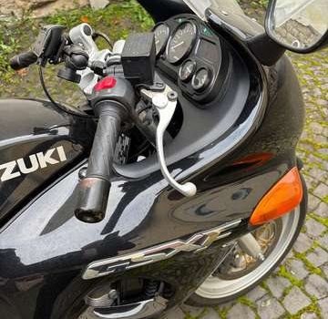 Gebrauchtmotorrad Suzuki GSX 750 F - Bild 6
