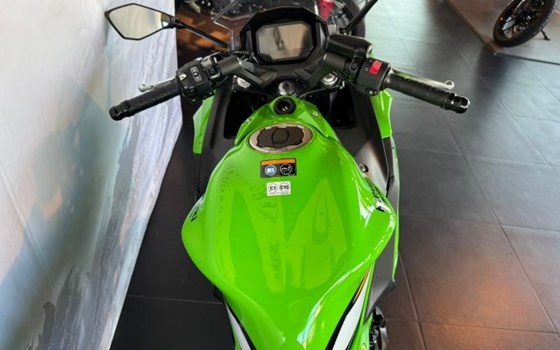 Gebrauchtmotorrad Kawasaki Ninja 650 KRT - Bild 8
