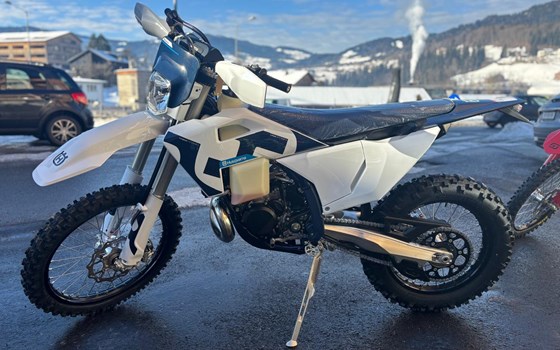 Neufahrzeug Husqvarna TE 300 - Bild 1