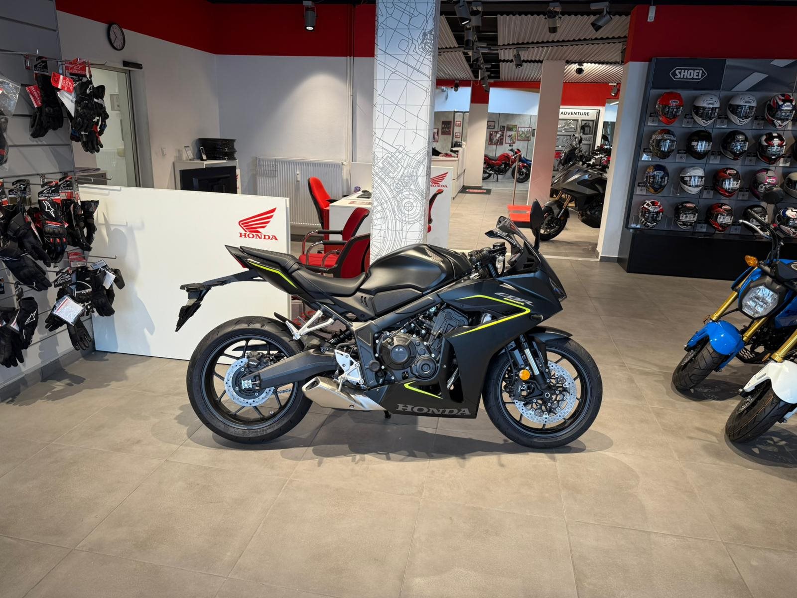 Honda CBR650R E-Clutch