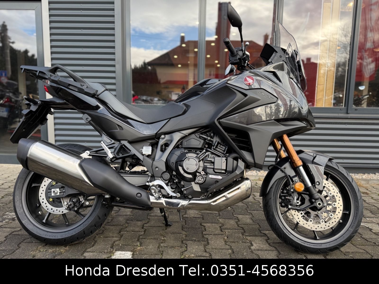 Honda NT1100 DCT Electronic Suspension