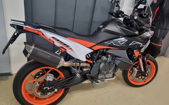 Gebrauchtmotorrad KTM 890 SMT - Bild 2