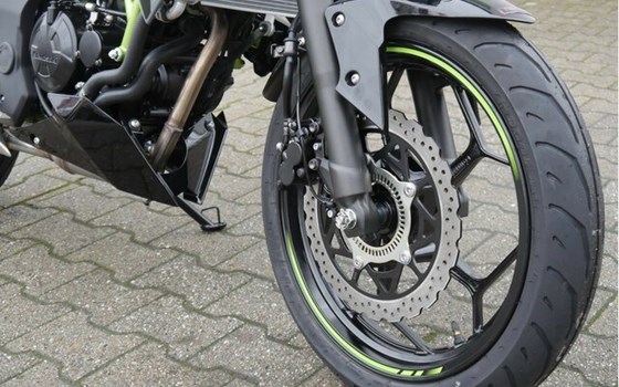 Neufahrzeug Kawasaki Z125 - Bild 4