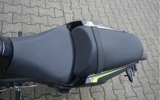 Gebrauchtmotorrad Kawasaki Z650 - Bild 21