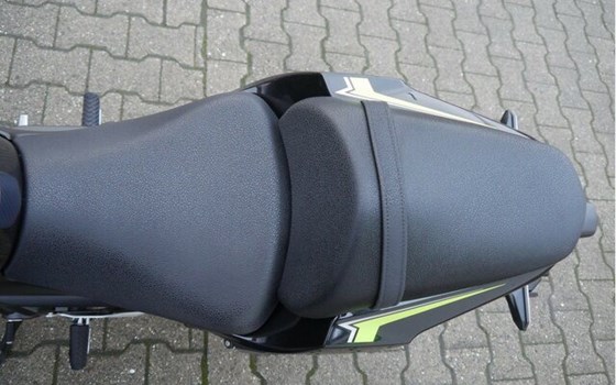 Gebrauchtmotorrad Kawasaki Z650 - Bild 19