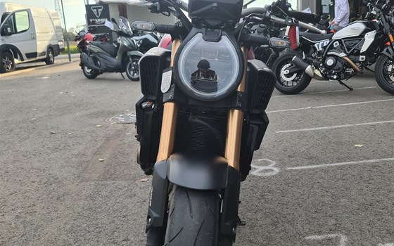 Gebrauchtmotorrad Honda CB650R E-Clutch - Bild 5