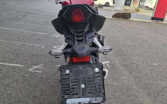 Gebrauchtmotorrad Honda CB650R E-Clutch - Bild 9