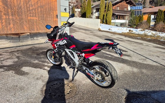 Gebrauchtmotorrad Aprilia SXV 550 Supermoto - Bild 4