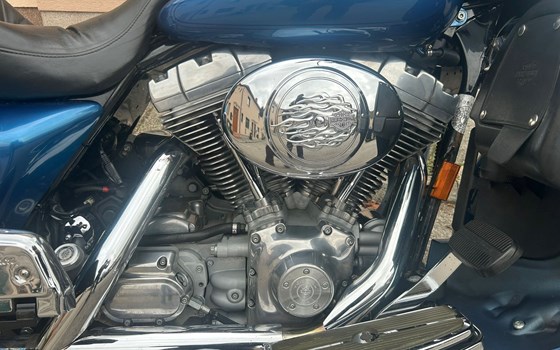 Gebrauchtmotorrad Harley-Davidson Electra Glide Classic FLHTC - Bild 2