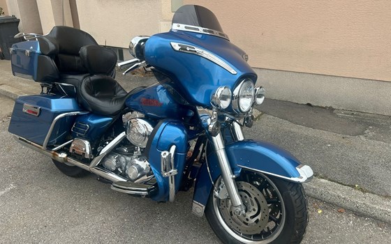 Gebrauchtmotorrad Harley-Davidson Electra Glide Classic FLHTC - Bild 5