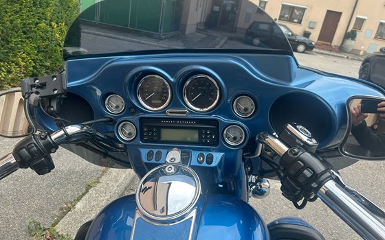 Gebrauchtmotorrad Harley-Davidson Electra Glide Classic FLHTC - Bild 5