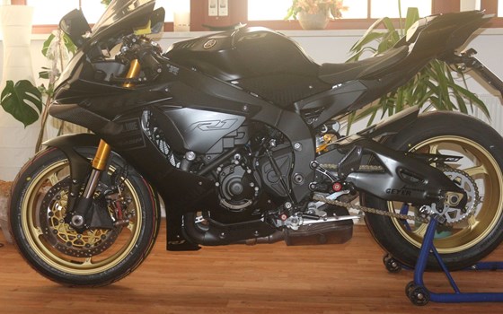 Gebrauchtmotorrad Yamaha R1 - Bild 1