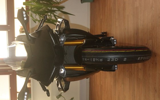 Gebrauchtmotorrad Yamaha R1 - Bild 2