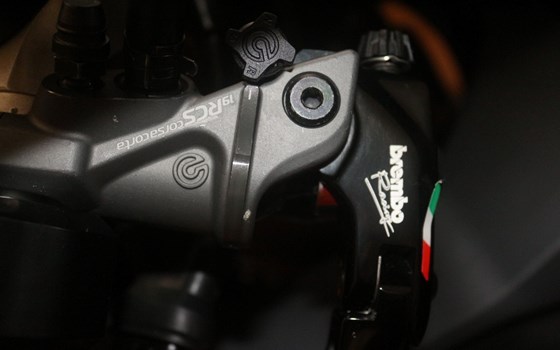 Gebrauchtmotorrad Yamaha R1 - Bild 8