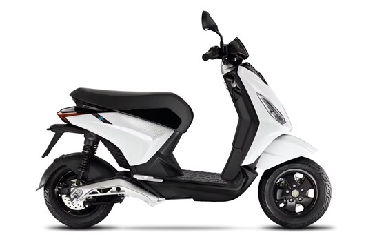 Neufahrzeug Piaggio 1 + - Bild 1