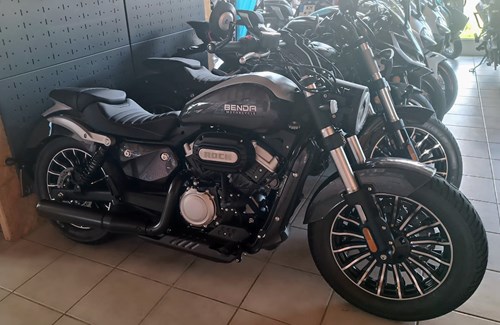 Neumotorrad Benda Rock 125
