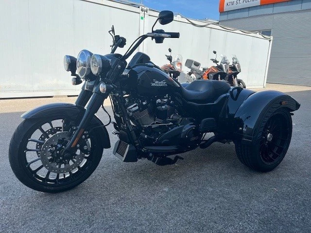 Harley-Davidson Freewheeler (Vivid Black) - Bild 13