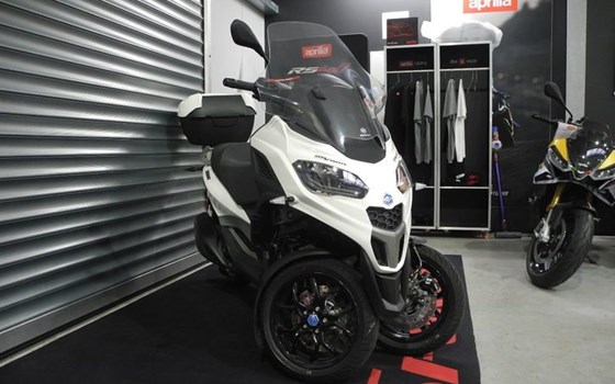 Gebrauchtmotorrad Piaggio MP3 310 - Bild 4