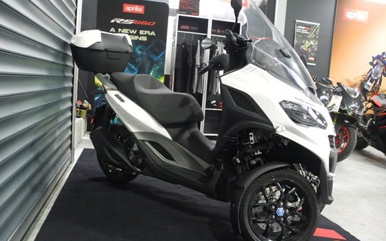 Gebrauchtmotorrad Piaggio MP3 310 - Bild 5