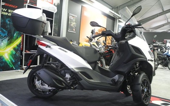 Gebrauchtmotorrad Piaggio MP3 310 - Bild 6