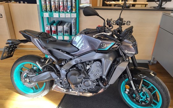 Gebrauchtmotorrad Yamaha MT-09 Y-AMT - Bild 1