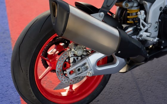 Neufahrzeug Aprilia RSV4 1100 - Bild 8