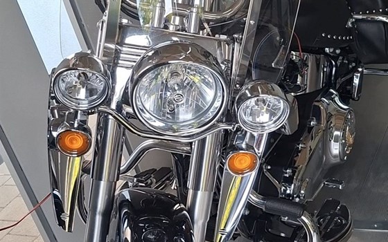 Gebrauchtmotorrad Harley-Davidson Softail Heritage Classic FLSTC - Bild 3