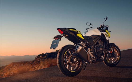 Neufahrzeug Honda CB500 Hornet E-Clutch - Bild 4