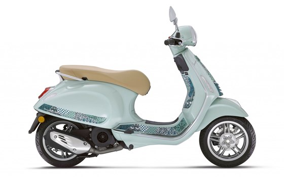 Neufahrzeug Vespa Primavera 125 Batik - Bild 1