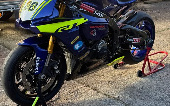 Gebrauchtmotorrad Yamaha R1 - Bild 2