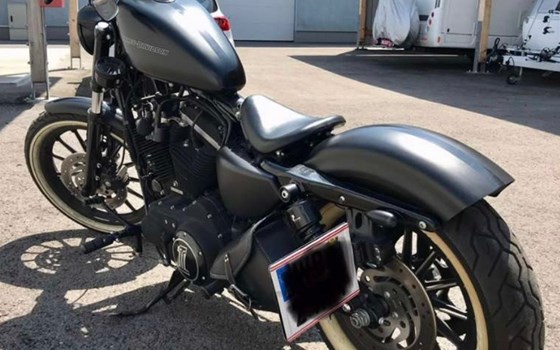 Gebrauchtmotorrad Harley-Davidson Sportster XL 883 N Iron - Bild 4