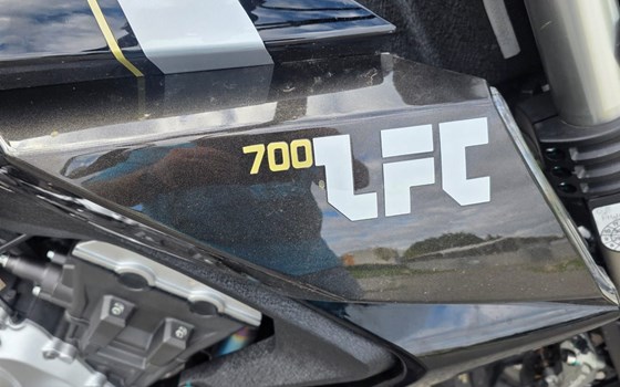 Gebrauchtmotorrad Benda LFC 700 - Bild 4