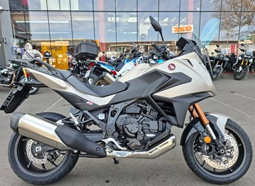 Neumotorrad Honda NT1100 DCT Electronic Suspension