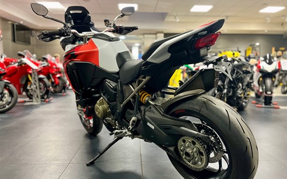 Gebrauchtmotorrad Ducati Multistrada V4 RS - Bild 3