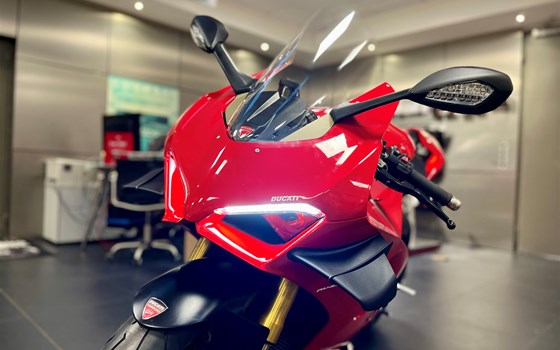 Gebrauchtmotorrad Ducati Panigale V4 S - Bild 7