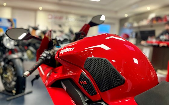 Gebrauchtmotorrad Ducati Panigale V4 S - Bild 8