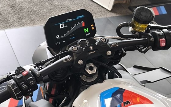 Gebrauchtmotorrad BMW M 1000 RR - Bild 7