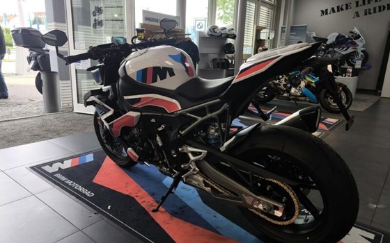 Gebrauchtmotorrad BMW M 1000 RR - Bild 8