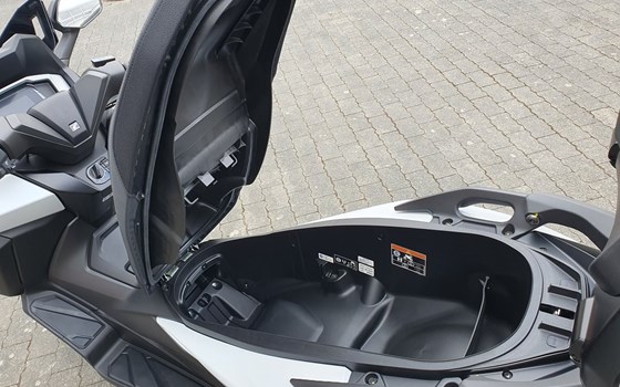 Gebrauchtmotorrad Honda Forza 125 - Bild 19