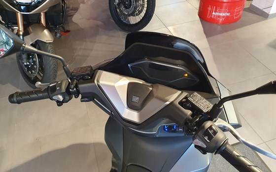 Gebrauchtmotorrad Honda PCX125 - Bild 8