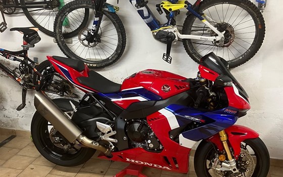 Gebrauchtmotorrad Honda CBR1000RR-R Fireblade SP - Bild 1