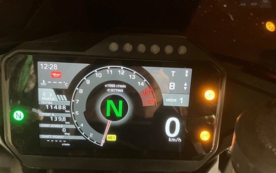 Gebrauchtmotorrad Honda CBR1000RR-R Fireblade SP - Bild 2