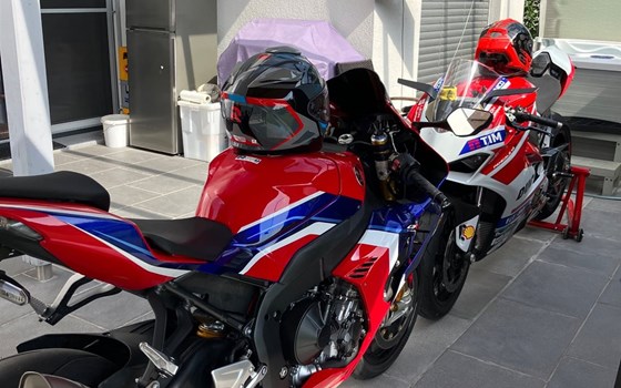 Gebrauchtmotorrad Honda CBR1000RR-R Fireblade SP - Bild 4